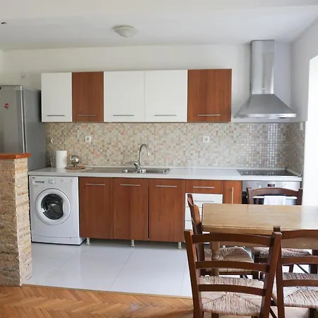 K2 Apartment